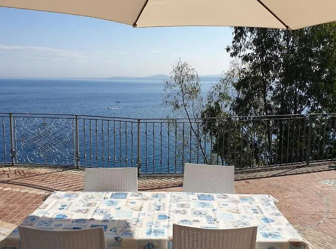 Πανσιόν L'incanto Ischia
