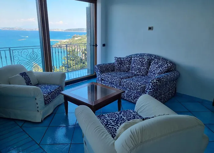 Πανσιόν L'incanto Ischia 4*
