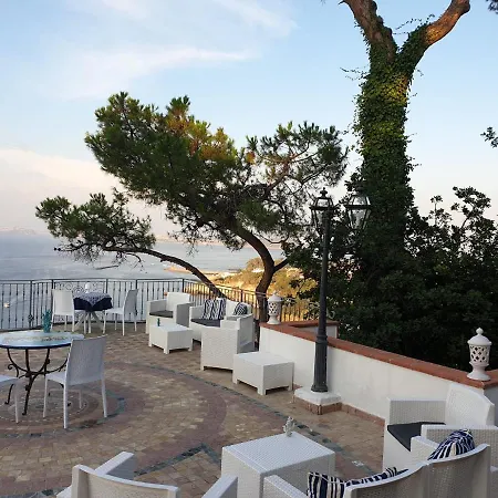 L'incanto Ischia 4* カザミッチョラ・テルメ