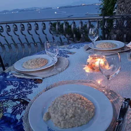 L'incanto Ischia 4* カザミッチョラ・テルメ