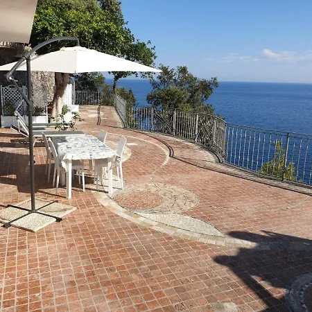 L'incanto Ischia 4*